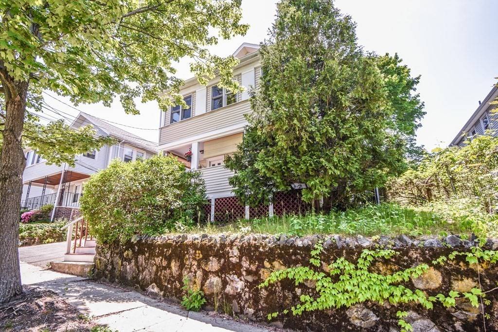 Arlington, MA 02476,40 Moulton Road #40