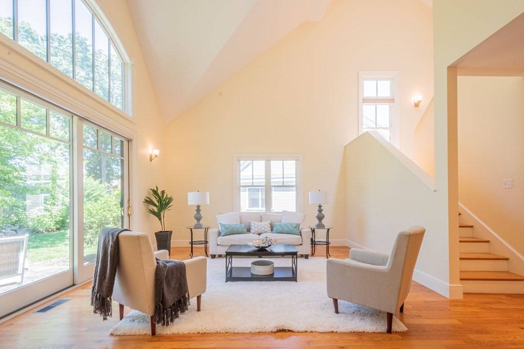 Lexington, MA 02420,17 Courtyard Pl #17