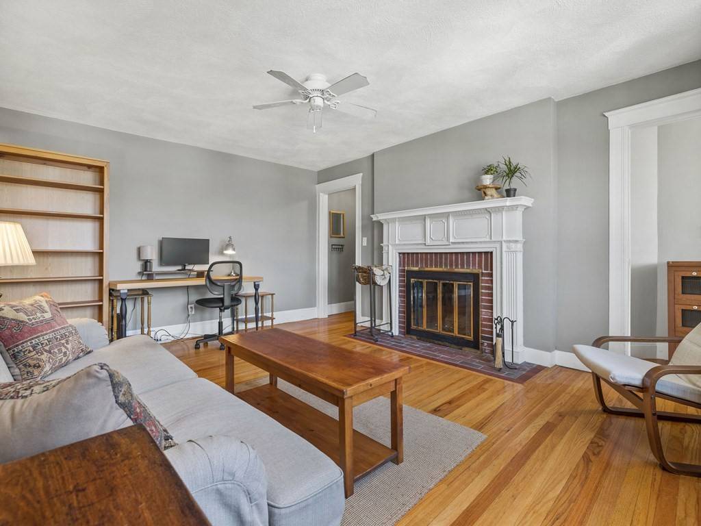 Boston, MA 02130,48 Robinwood Ave #10