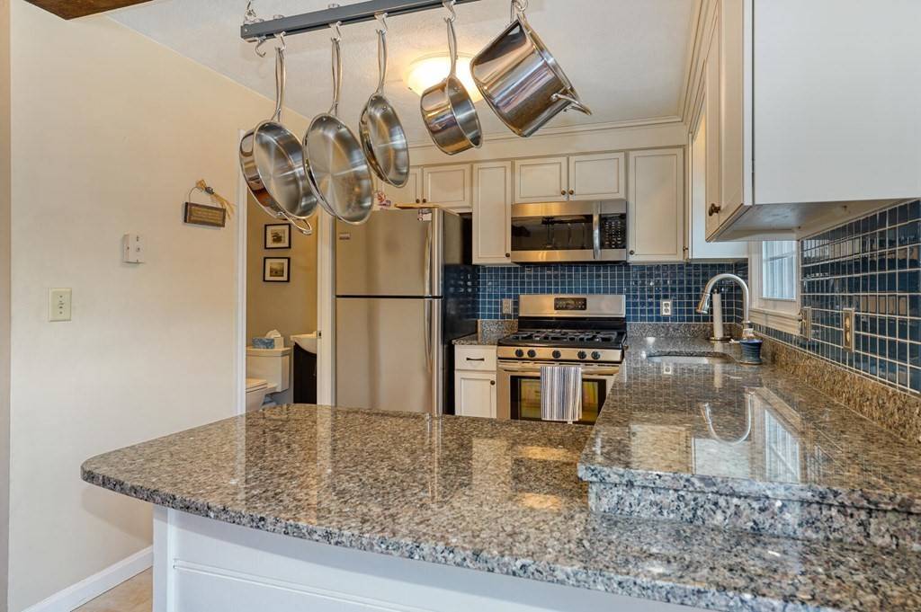 Chelmsford, MA 01863,74 Prescott Dr #G-4