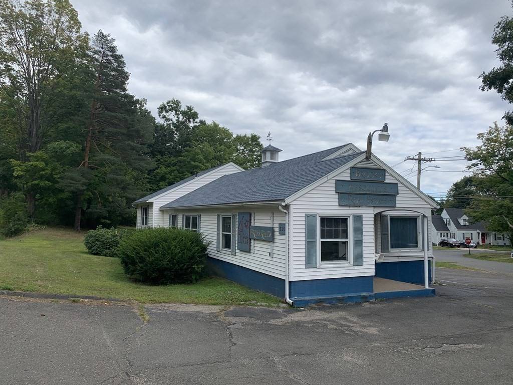 Granby, MA 01033,220 W State St