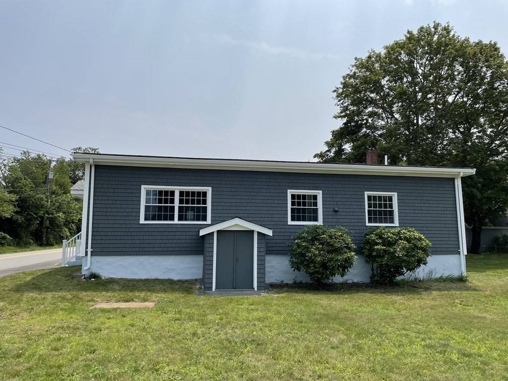 Westport, MA 02790,3 Beeden Road #A