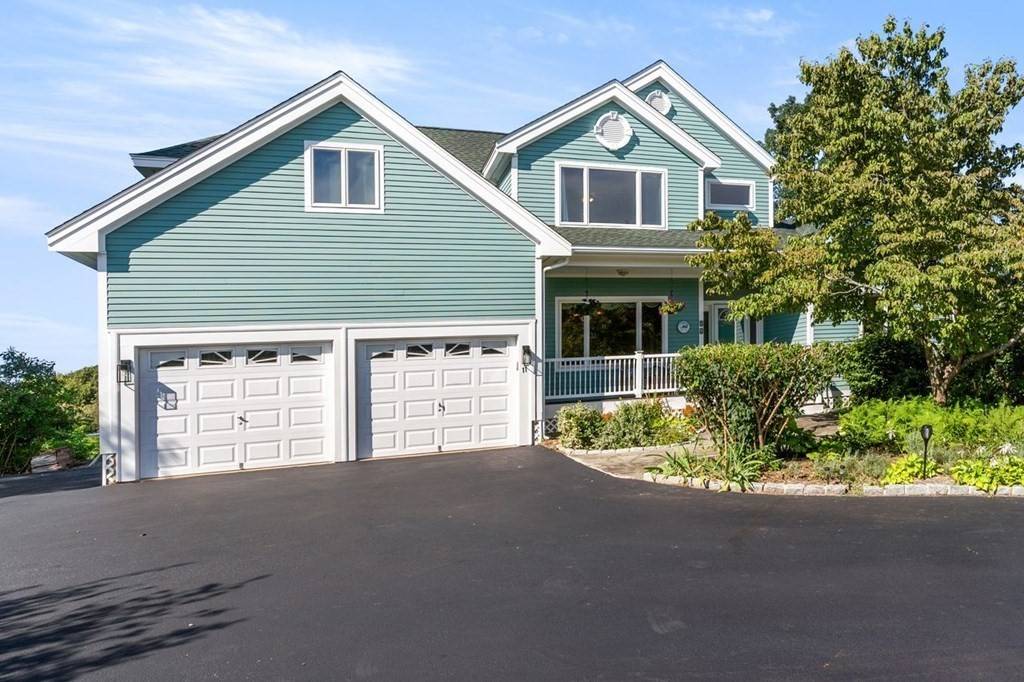 Gloucester, MA 01930,11 Sea Fox Lane