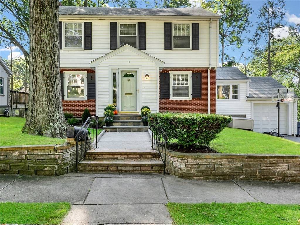 Boston, MA 02132,19 Cricket Ln