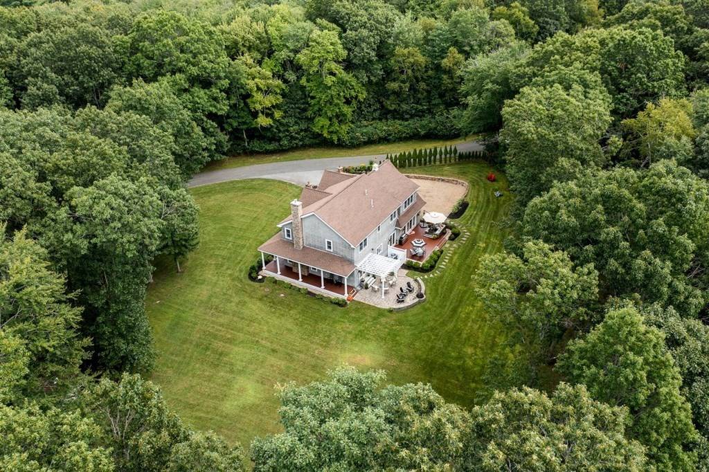 Hamilton, MA 01982,317 Sagamore Street