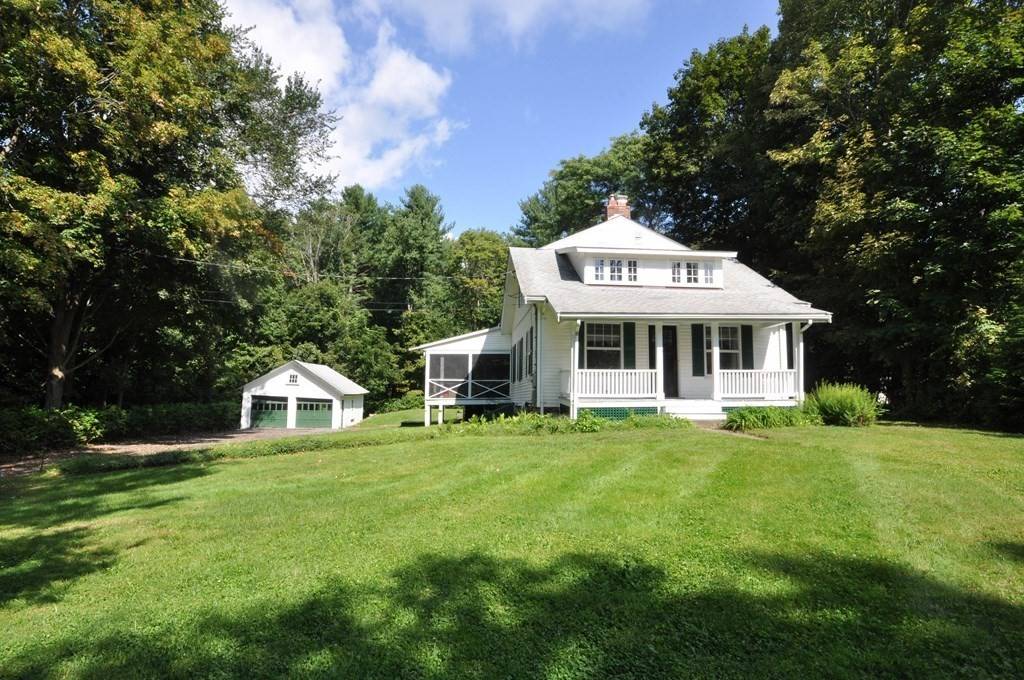 Acton, MA 01720,39 Central St