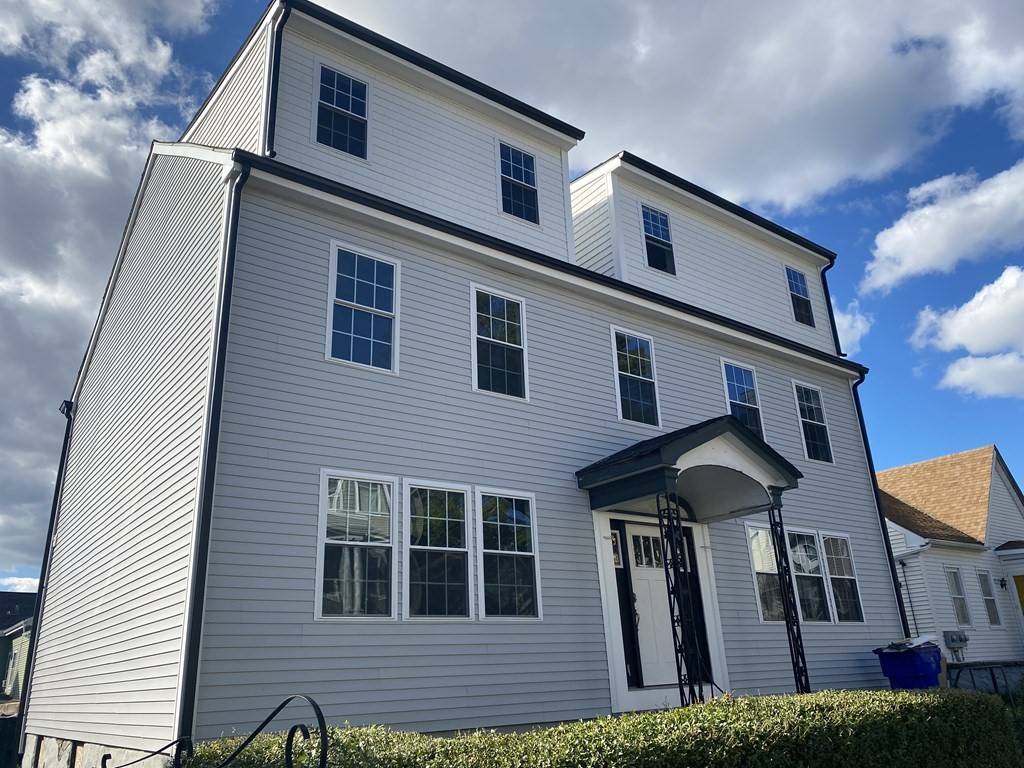 Fall River, MA 02720,222 Rock St