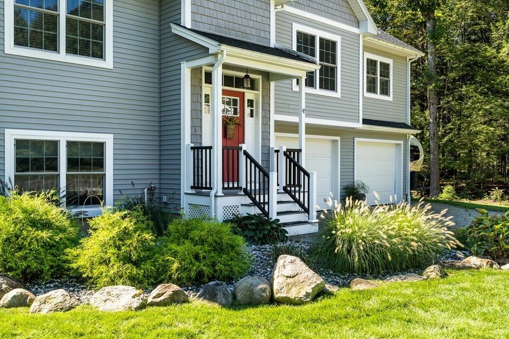 Easthampton, MA 01027,47 Carillon Circle