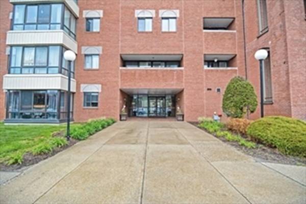 Taunton, MA 02718,96 Old Colony Ave #465