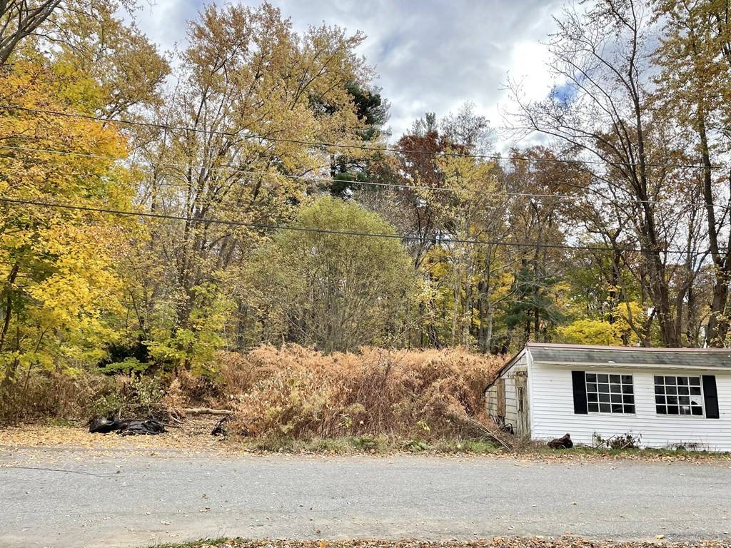 Ashland, MA 01721,8 Charles Street