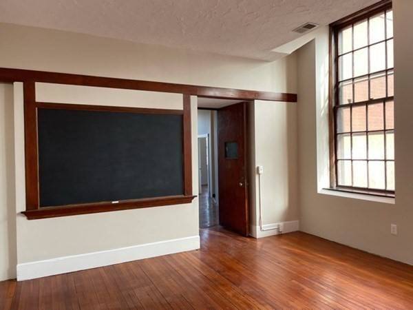 Worcester, MA 01605,31 Elizabeth #207