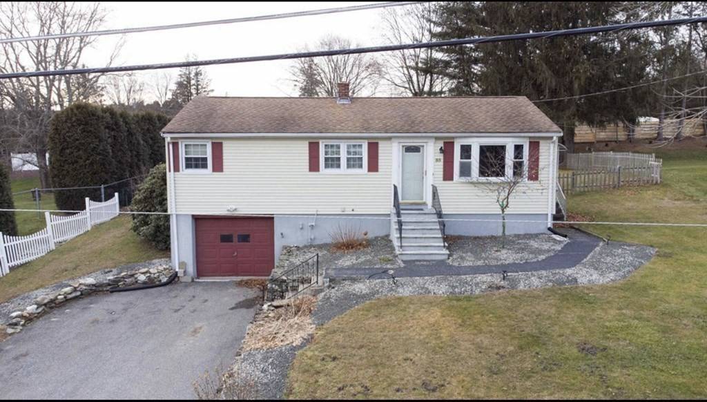 Dudley, MA 01571,33 Aldea