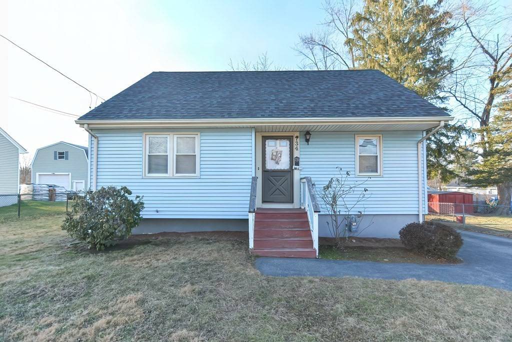 Blackstone, MA 01504,734 Rathbun St