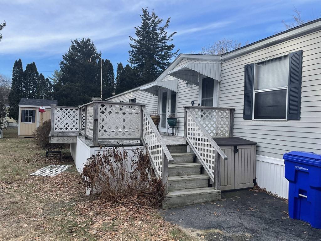Taunton, MA 02780,45 Hemlock Road