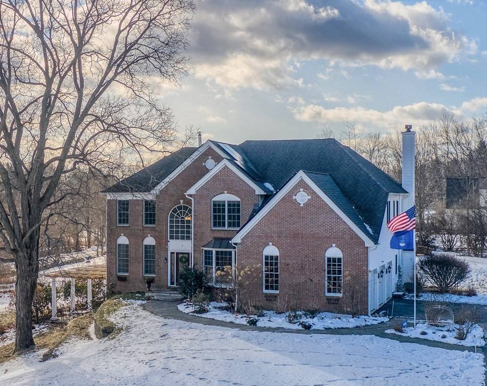 Grafton, MA 01536,1 Valley View Drive