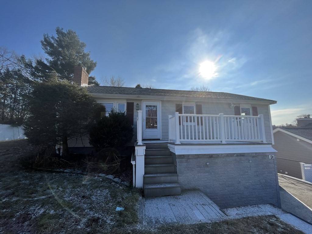 Waltham, MA 02453,134 Ravenswood Road