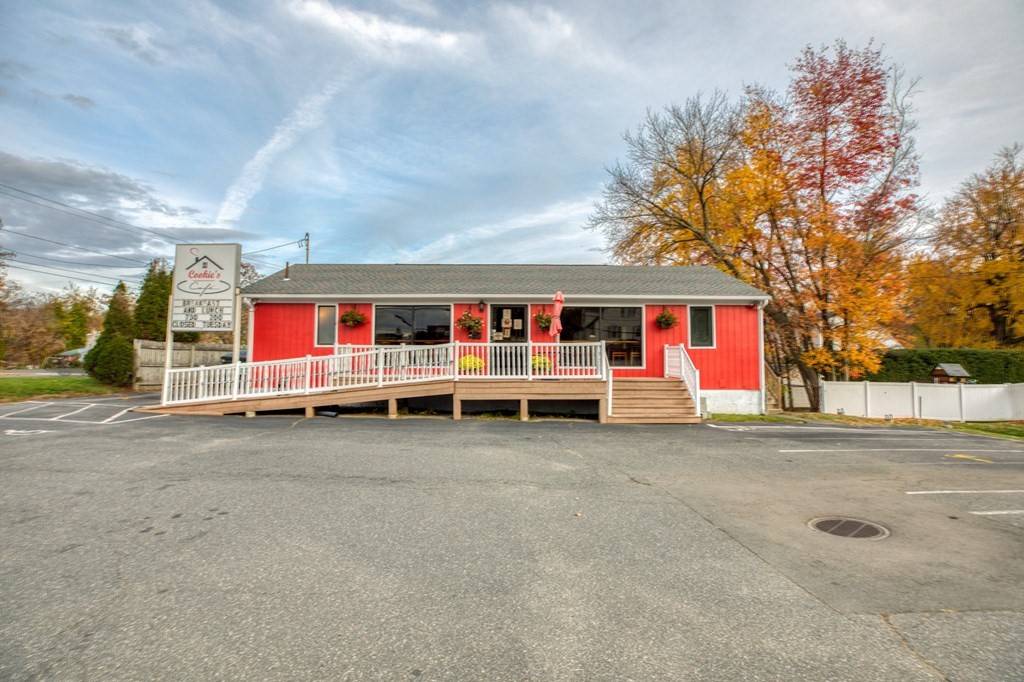 East Longmeadow, MA 01028,520 N Main St