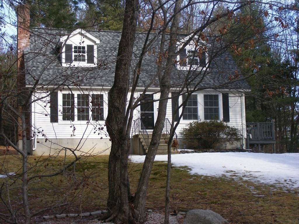 Uxbridge, MA 01569,81 Woodland Rd