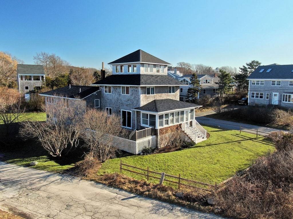 Falmouth, MA 02543,23 Spencer Baird
