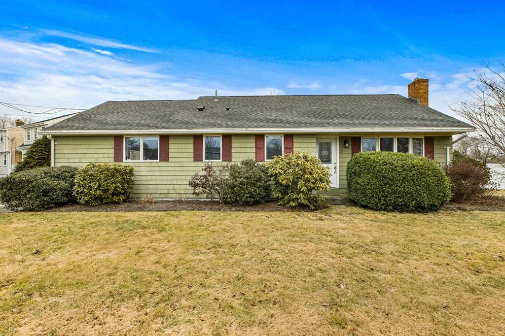 Scituate, MA 02066,76 Country Way