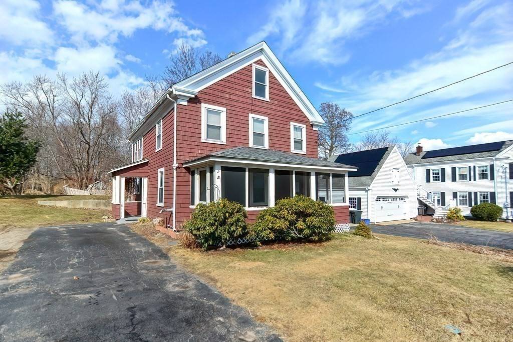 Mendon, MA 01756,9 Maple St