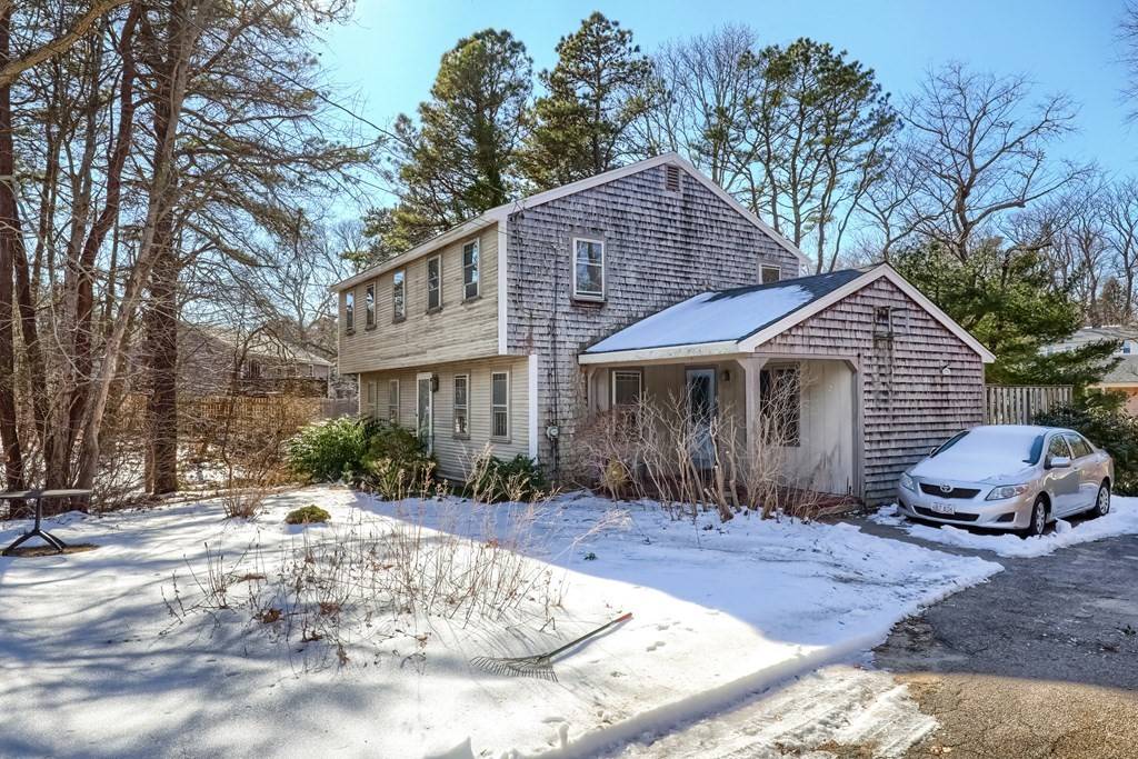 Plymouth, MA 02360,2 Eel River Cir