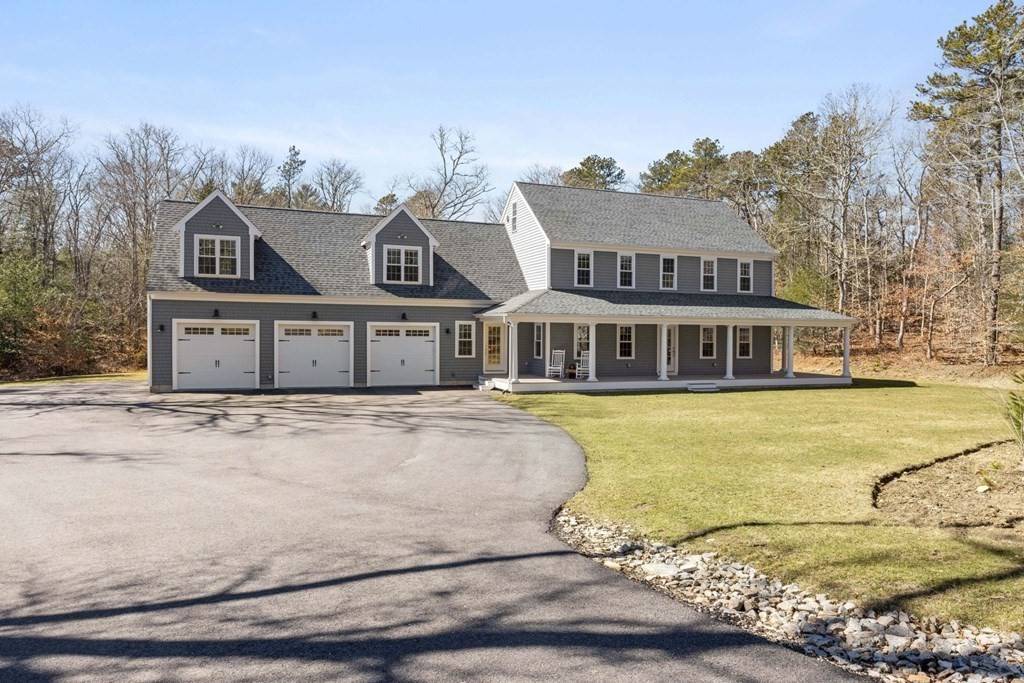 Mashpee, MA 02649,828 Cotuit Rd