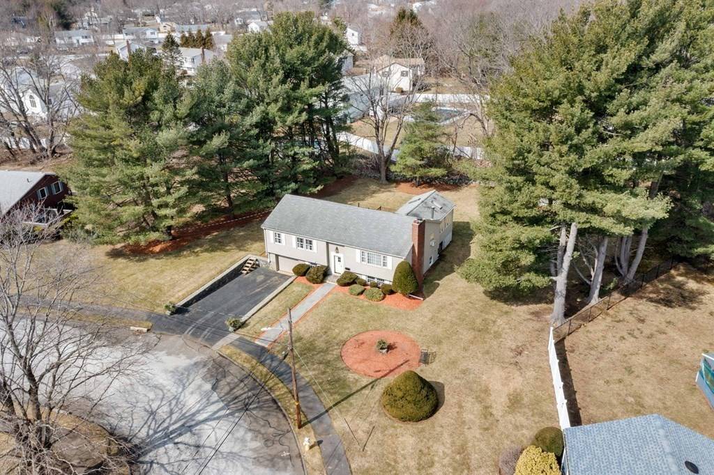 Danvers, MA 01923,7 Graystone Dr