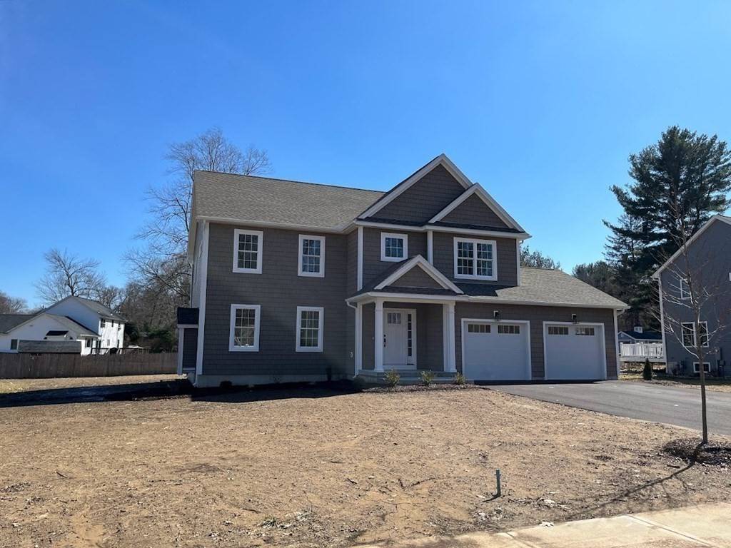 East Longmeadow, MA 01028,7 Fairway Lane