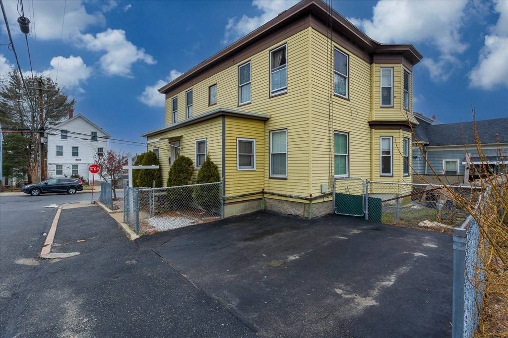 Milford, MA 01757,2 Grove St