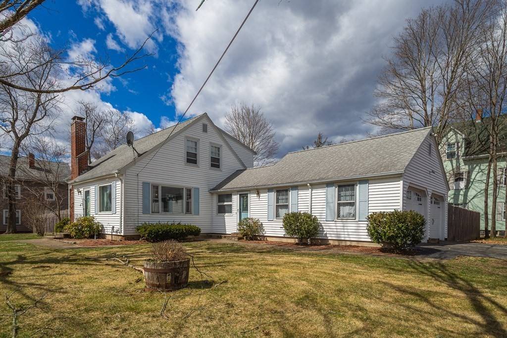 Seekonk, MA 02771,70 Oak Hill Ave