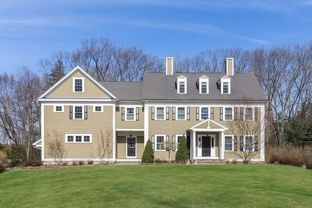 West Newbury, MA 01985,3 Dole Place