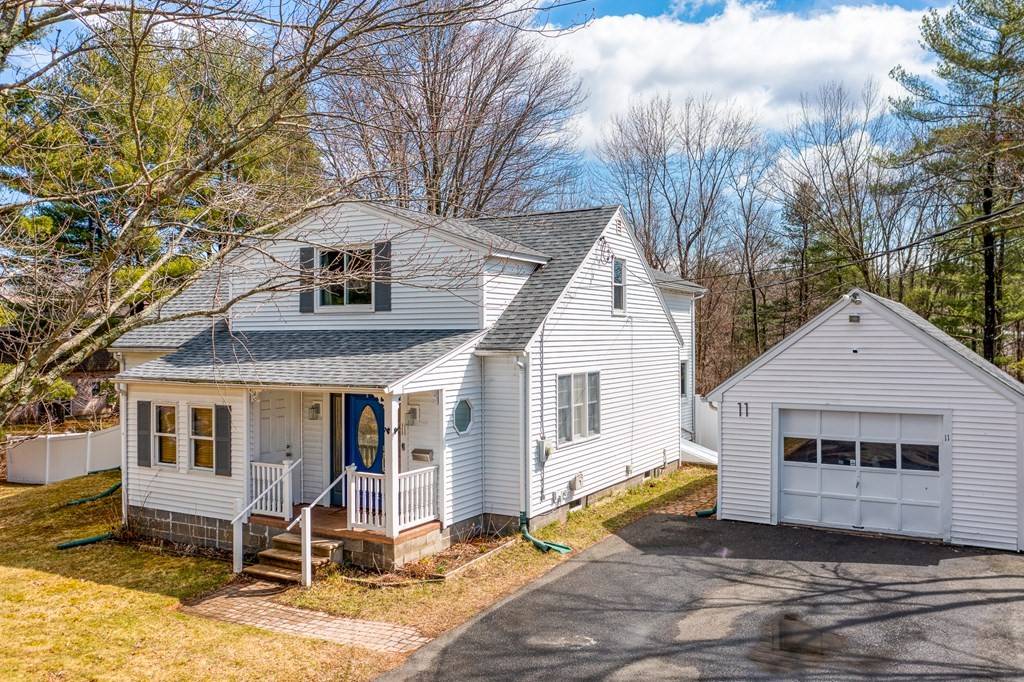 Easthampton, MA 01027,11 Ballard St