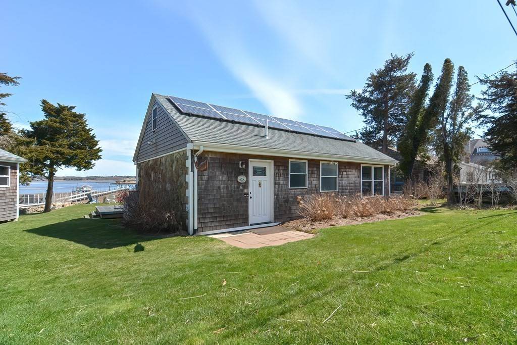 Westport, MA 02790,6 E Shore Rd