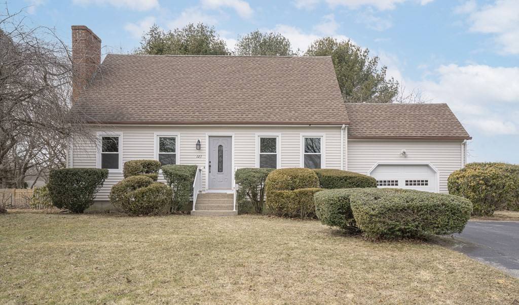 Seekonk, MA 02771,123 King Philip Rd