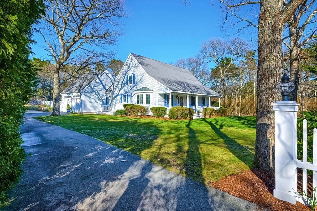 Yarmouth, MA 02675,76 Pine St