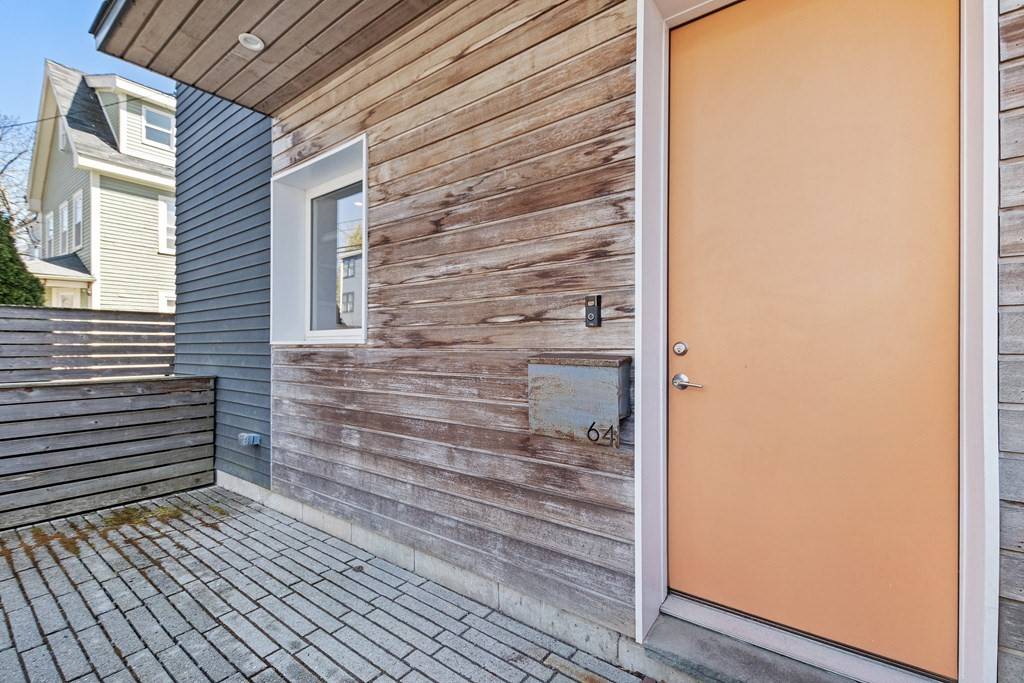 Boston, MA 02131,64 Catherine St #64