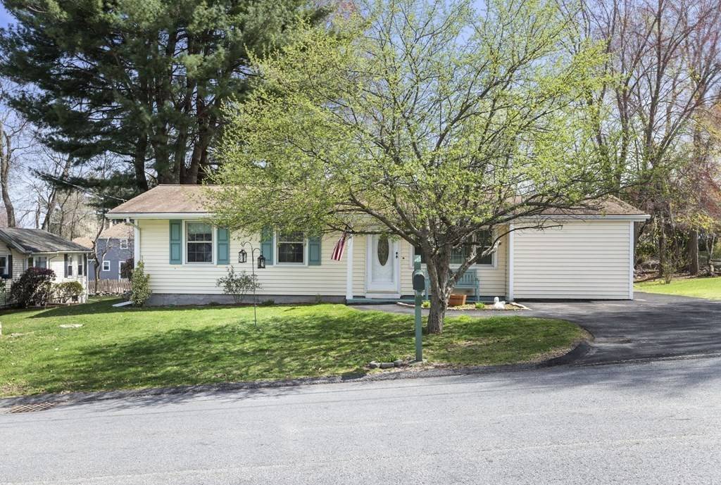 Milford, MA 01757,15 Muriel Ln