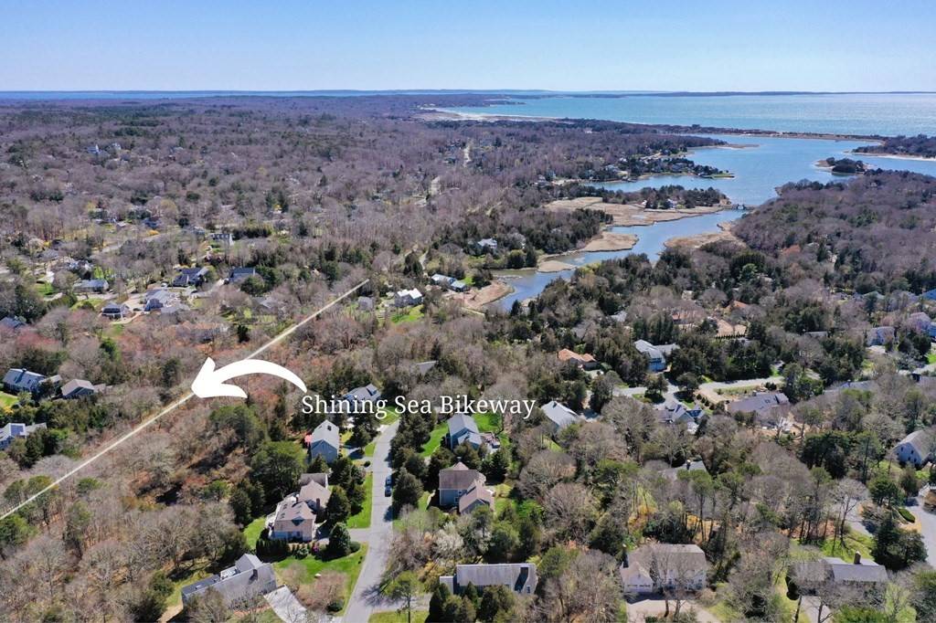 Falmouth, MA 02540,152 Colonial Way