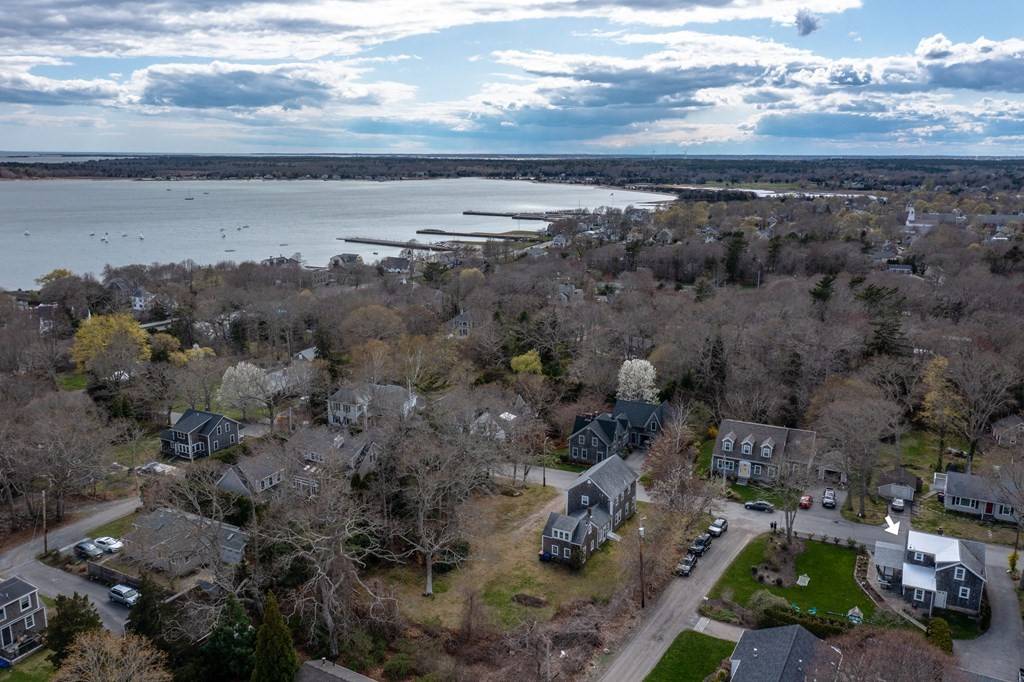 Mattapoisett, MA 02739,14 Oakland St