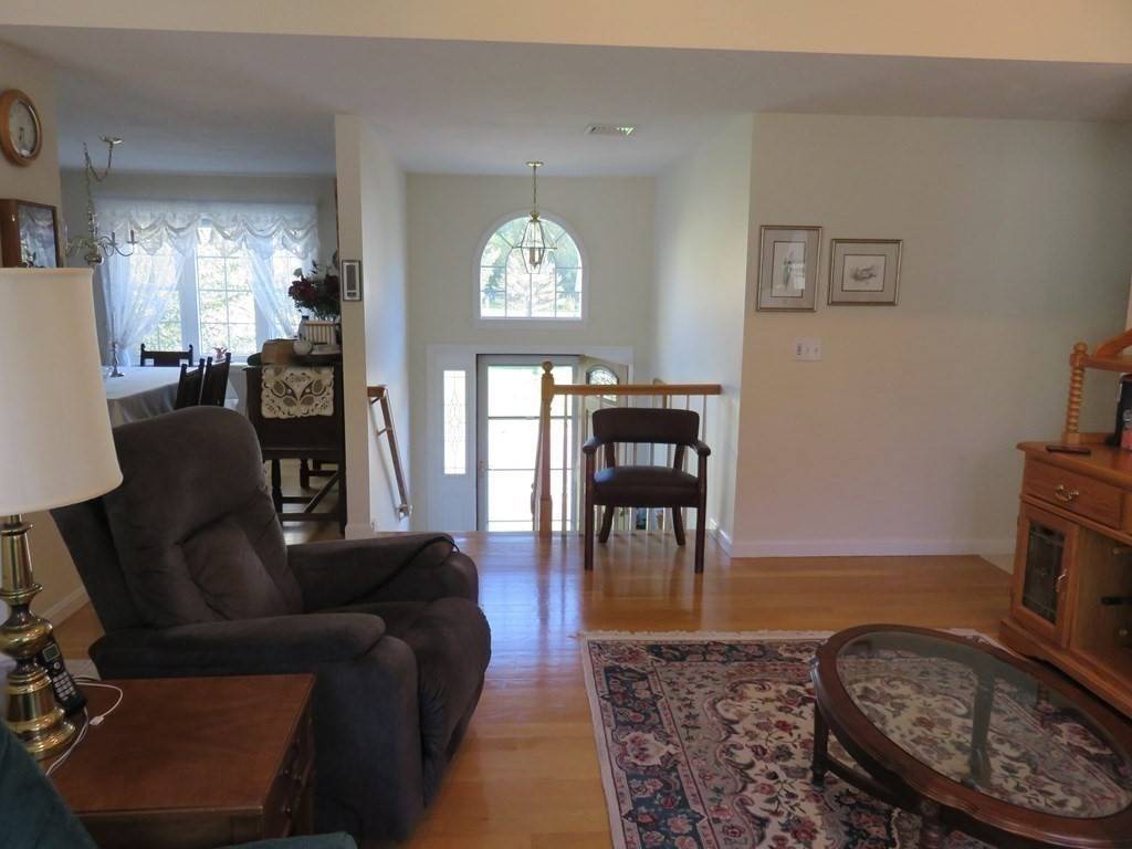 Northborough, MA 01532,2 Elizabeth Drive #49A