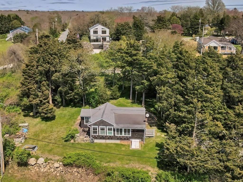 Westport, MA 02790,131 Pettey Ln