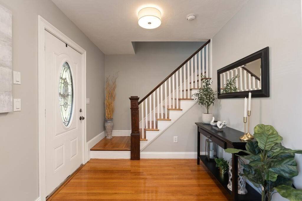 Medford, MA 02155,11 Crowley Rd