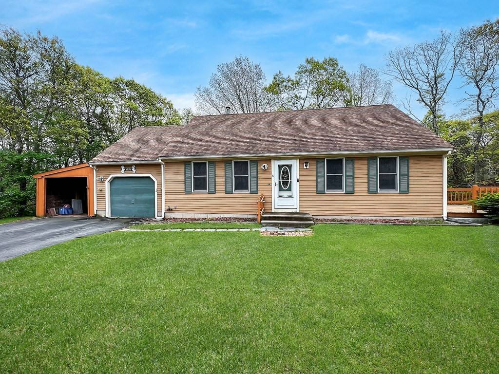 Bourne, MA 02562,6 Oakwood Dr