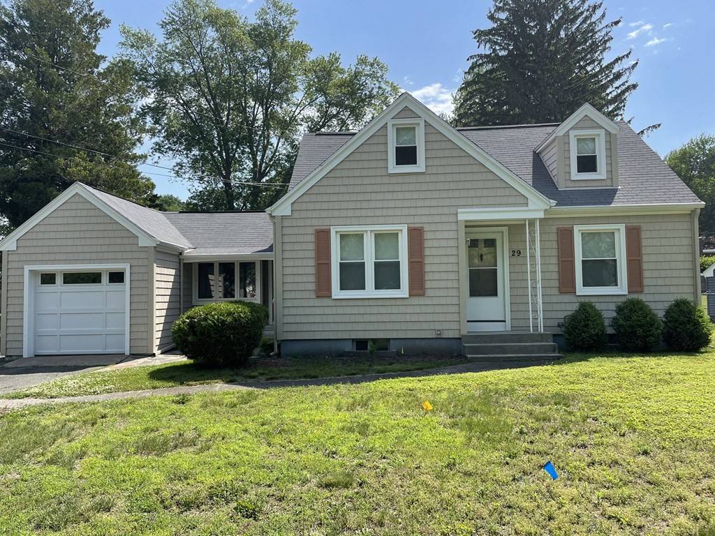 East Longmeadow, MA 01028,29 Thompson St