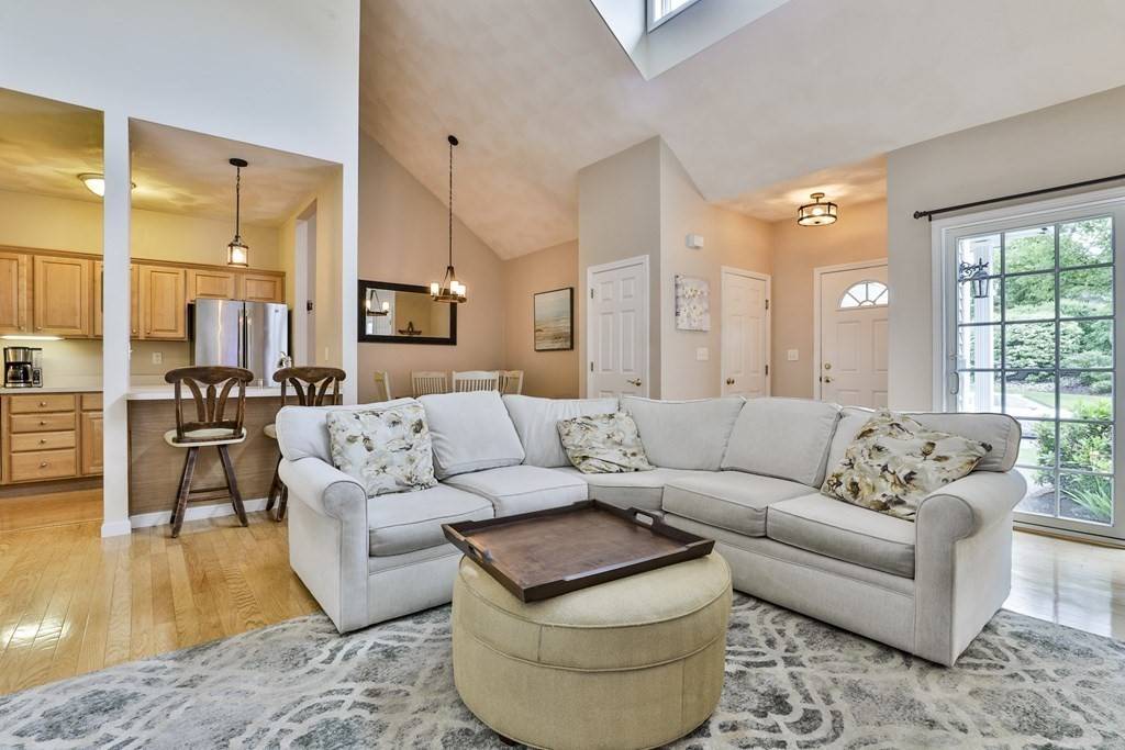 Groveland, MA 01834,202 Diane Cir #202