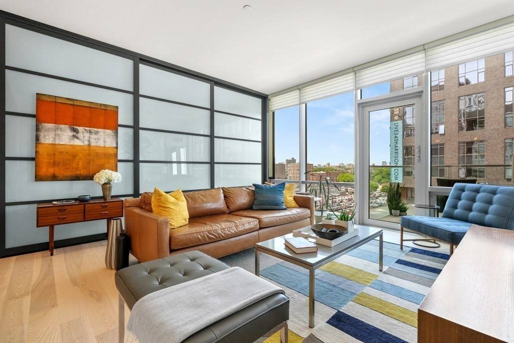 Boston, MA 02118,32 Traveler St #503