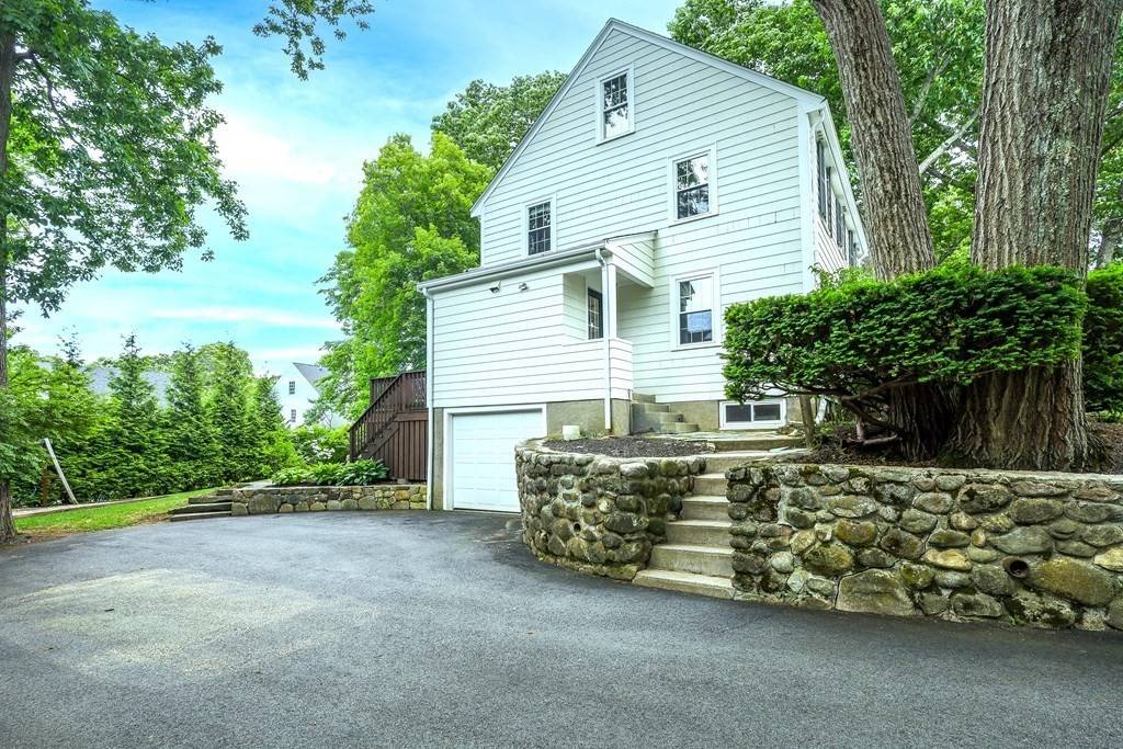 Needham, MA 02492,227 Hillcrest Road