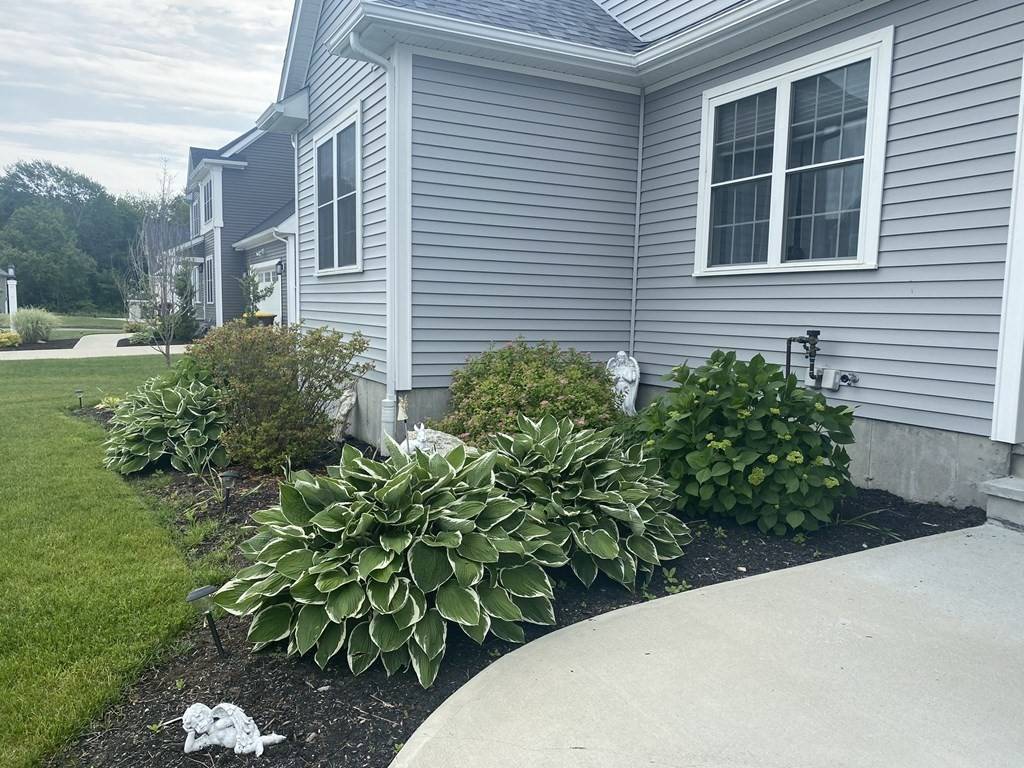 Fall River, MA 02720,189 Highland Farms