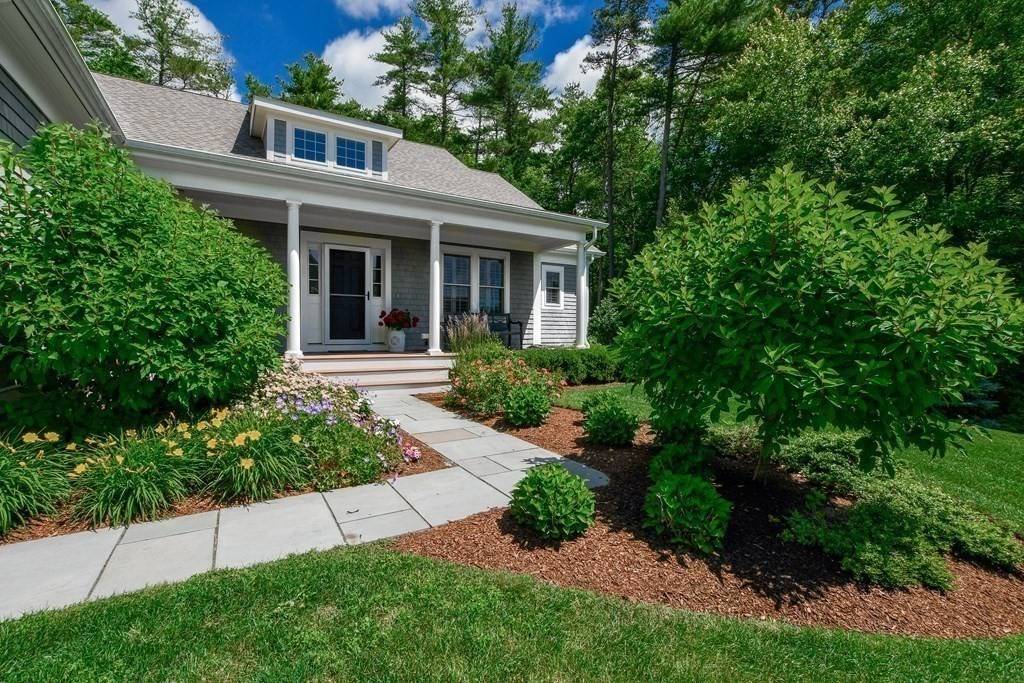 Mattapoisett, MA 02739,15 Fieldstone Dr